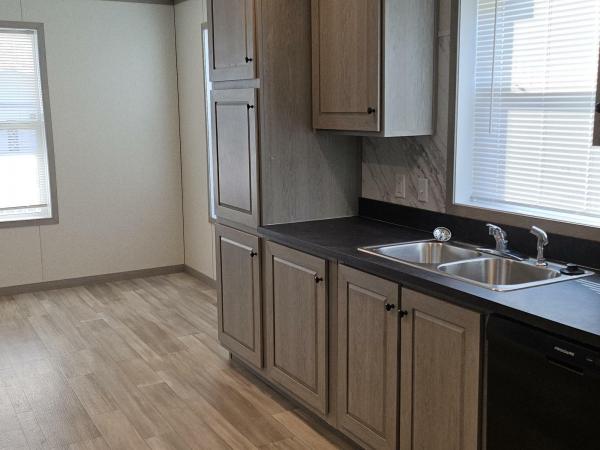 2024 Clayotn 95PLH24563C Mobile Home