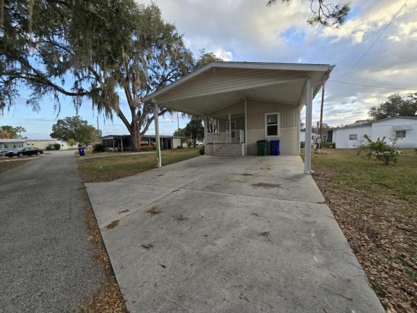 Photo 1 of 2 of home located at 904 Pamela Street Wildwood, FL 34785