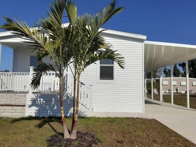 Photo 2 of 8 of home located at 20 Peach Ave Bradenton, FL 34207