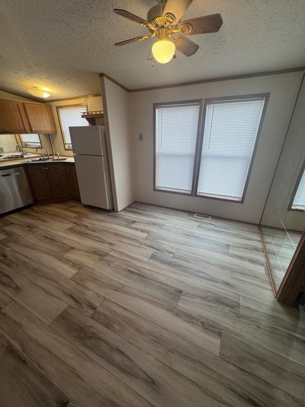 2000 schult Mobile Home