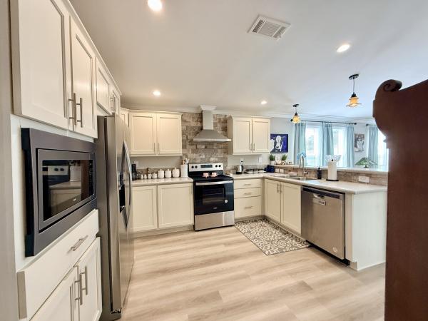 2022 Palm Harbor 2022 Mobile Home