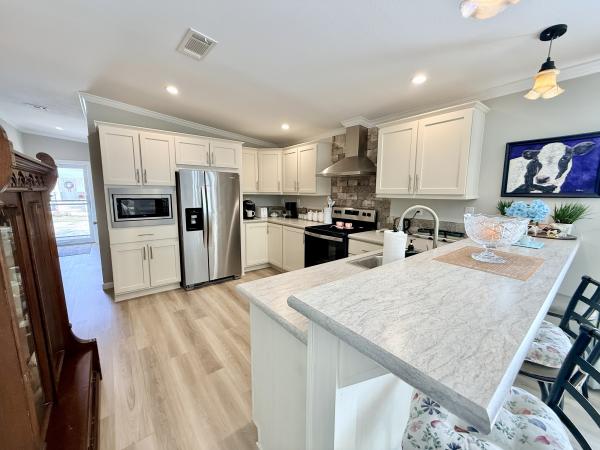 2022 Palm Harbor 2022 Mobile Home