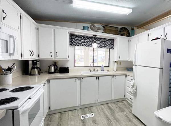 1987 Palm Harbor Manufactured Home