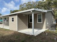 2022 Champion - Lake City Coral Springs II Mobile Home