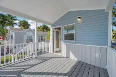 Photo 4 of 8 of home located at 3100 North Road #317 Naples, FL 34104