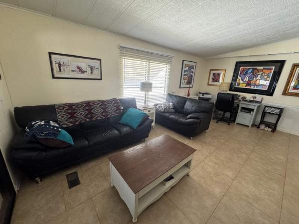 1984 Barrington Manufactured Home