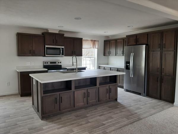 2025 Colony 49 550BP28563A  Home