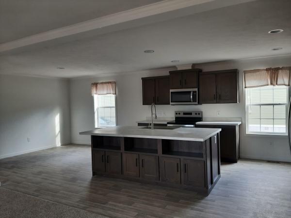 2025 Colony 49 550BP28563A  Home