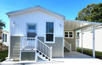 Photo 2 of 8 of home located at 5200 28th Street North, #122 Saint Petersburg, FL 33714