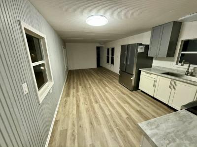 Photo 4 of 7 of home located at 6407 SE 108th Street Lot #8 Belleview, FL 34420