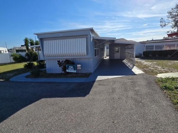 Photo 1 of 2 of home located at 10C Lake Breeze Dr. Tavares, FL 32778