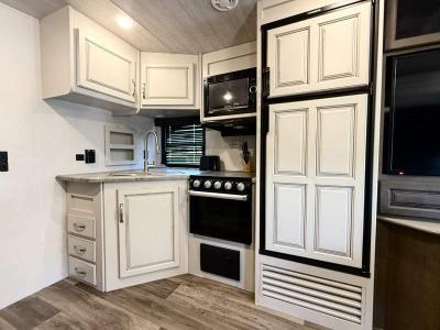 Photo 5 of 8 of home located at 194 Camel Back Ave Yuma, AZ 85365