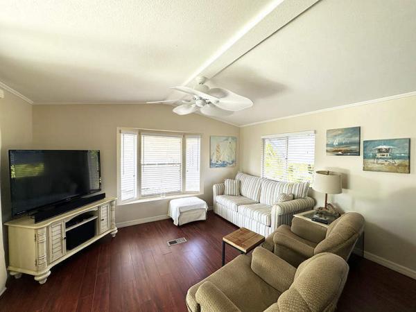 1986 Bays Manufactured Home