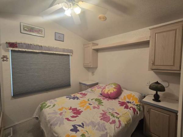 1994 GOLD Manufactured Home