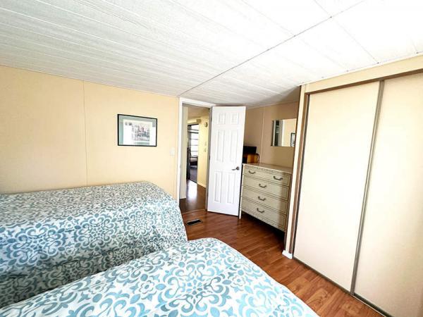 1987 CLAR Manufactured Home