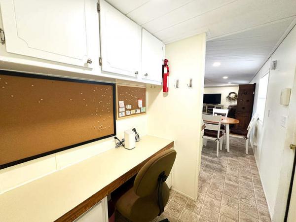 1987 CLAR Manufactured Home