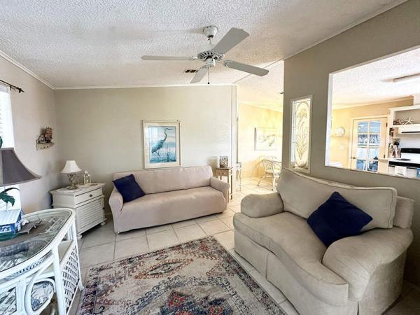 1993 Broo Manufactured Home