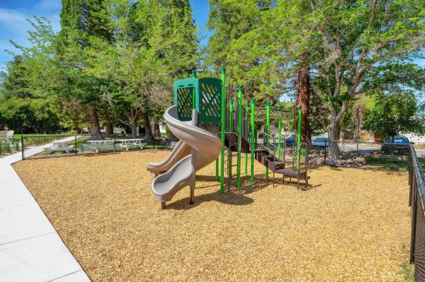 1977 LINC Manufactured Home