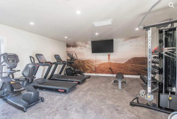 1976 Skyline Manufactured Home