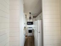 1990 Castle Manufactured Home