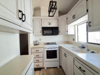 1990 Castle Manufactured Home