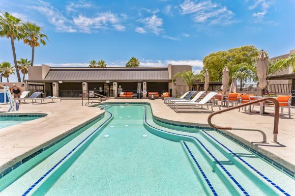 1990 Castle Manufactured Home