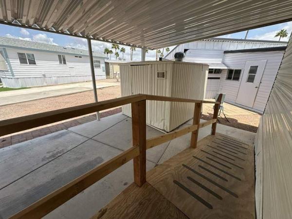 1990 Skyline Manufactured Home