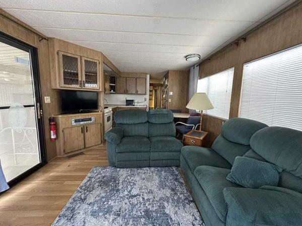 1984 Sundowner Manufactured Home