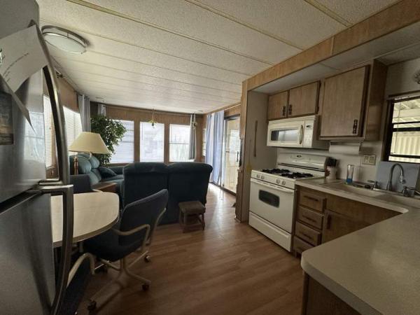 1984 Sundowner Manufactured Home
