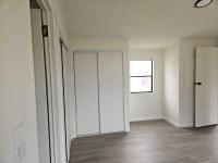 1987 Schult Manufactured Home