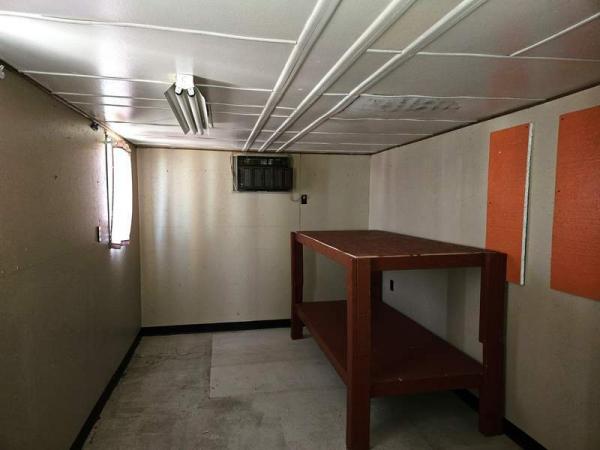 1976 American Manufactured Home