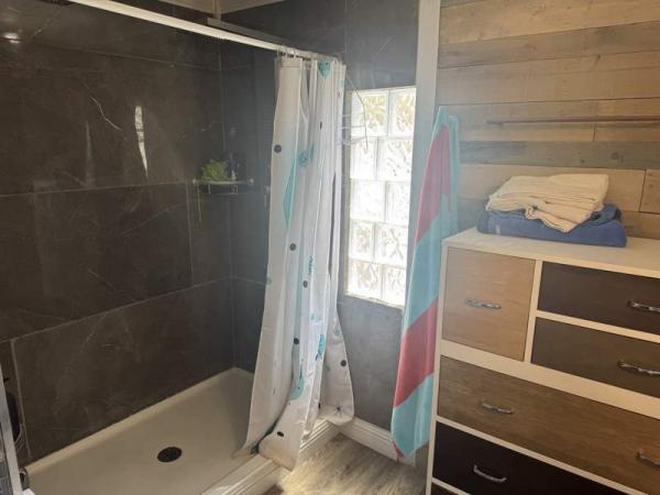 1979 Canyon Crest Manufactured Home