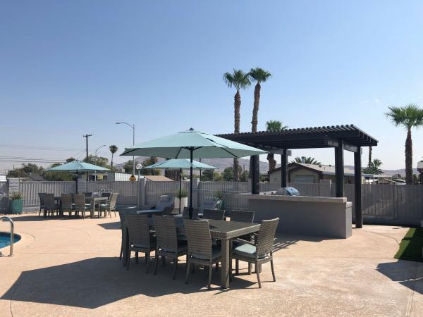 1979 Canyon Crest Manufactured Home