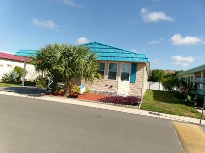 Photo 3 of 12 of home located at 7100 Ulmerton Rd Lot 2061 Largo, FL 33771