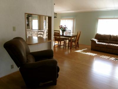 Photo 4 of 12 of home located at 7100 Ulmerton Rd Lot 2061 Largo, FL 33771