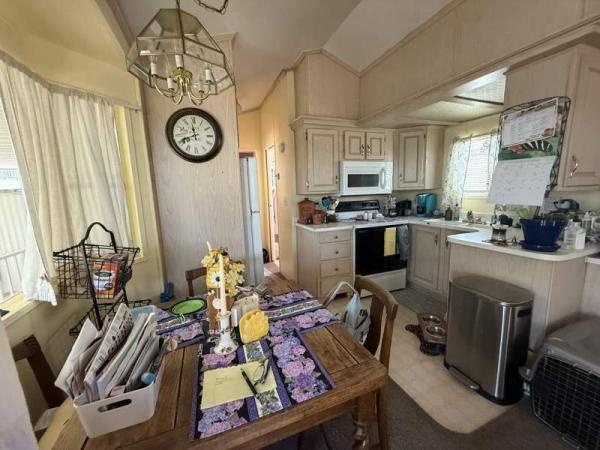 1994 Champion Manufactured Home