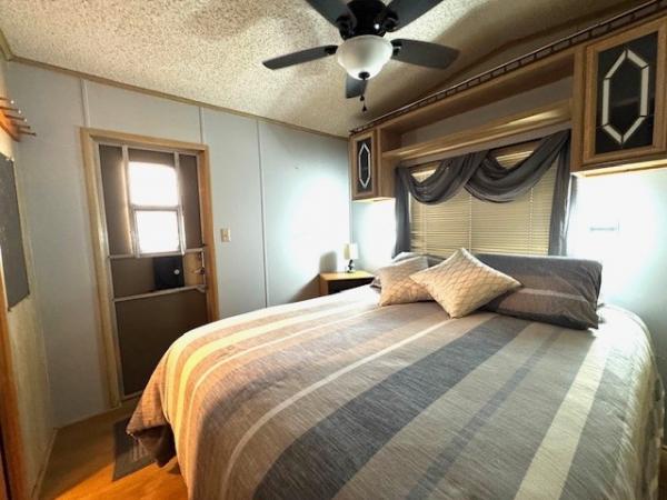 1988 Palm Harbor Manufactured Home