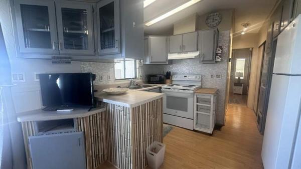 1988 Cavco Manufactured Home