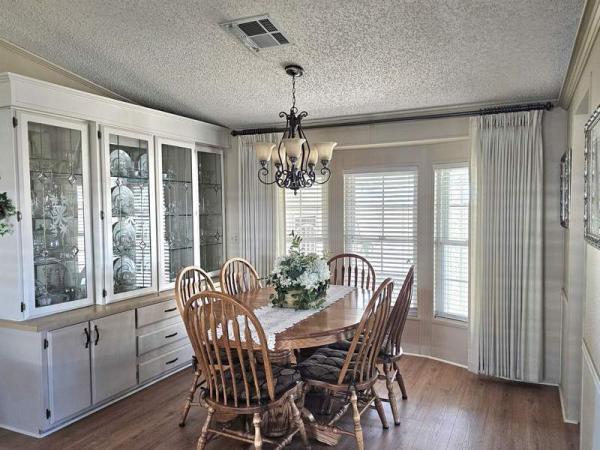 1986 Palm Harbor Manufactured Home