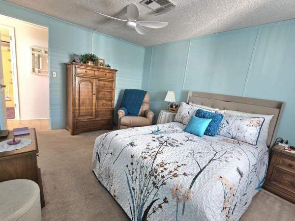 1986 Palm Harbor Manufactured Home