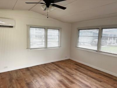 Photo 2 of 51 of home located at 5200 28th Street North, #138 Saint Petersburg, FL 33714