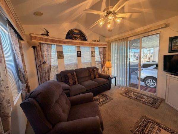 1998 Fleetwood Manufactured Home