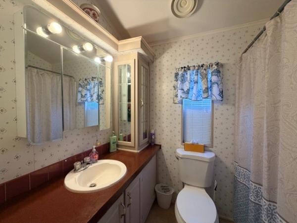 1998 Fleetwood Manufactured Home