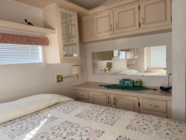 1998 Fleetwood Manufactured Home