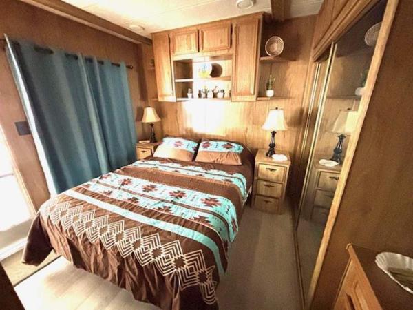1985 Unknown Manufactured Home