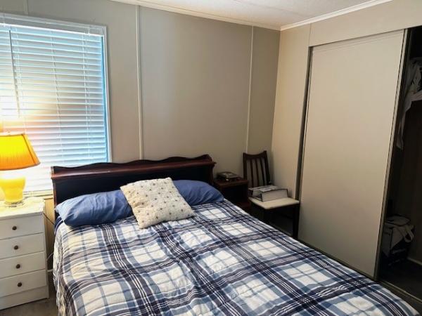 1985 Broo Manufactured Home