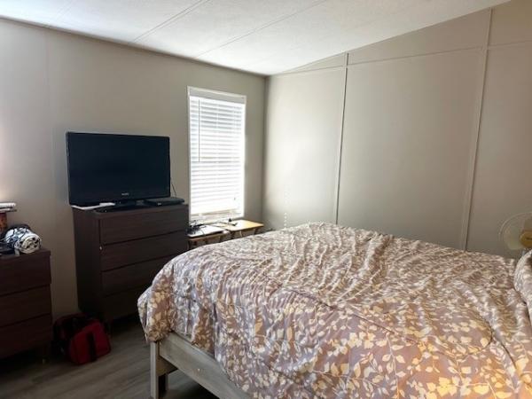 1985 Broo Manufactured Home