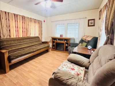 Photo 4 of 26 of home located at 3223 N Lockwood Ridge Rd #100 Sarasota, FL 34234