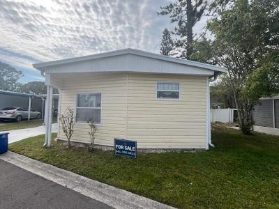 Photo 4 of 24 of home located at 3223 N Lockwood Ridge Rd #146 Sarasota, FL 34234