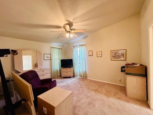 2004 Schult Manufactured Home